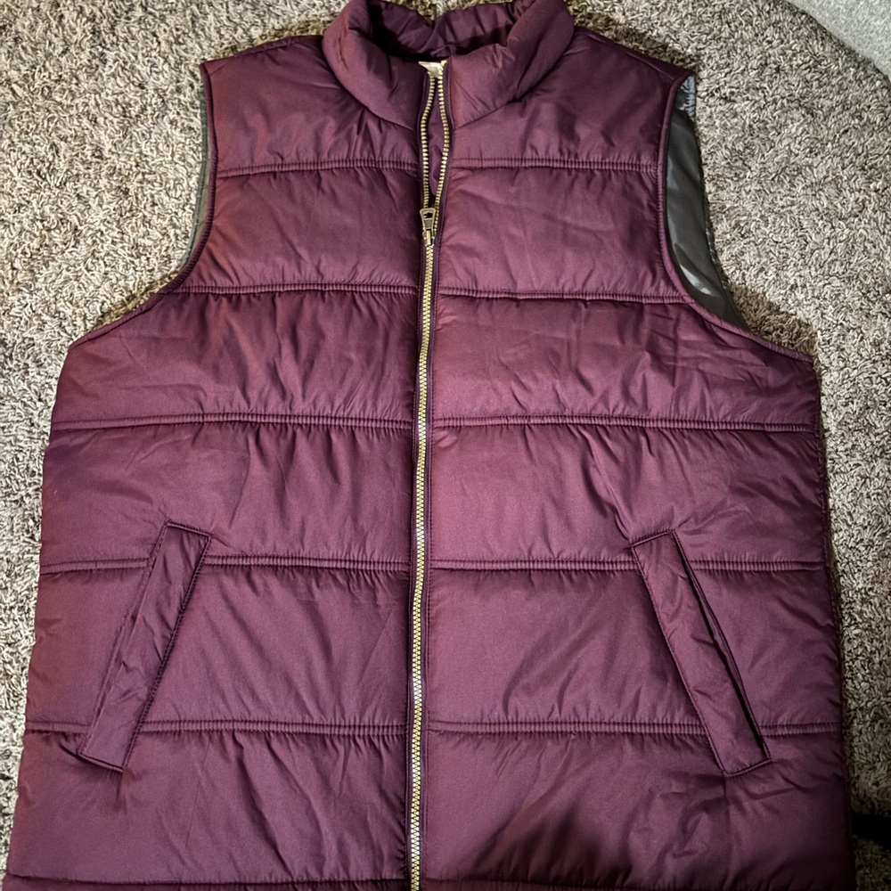 Womens WeatherProof Burgundy Puffer Vest Size XLARGE NWOT